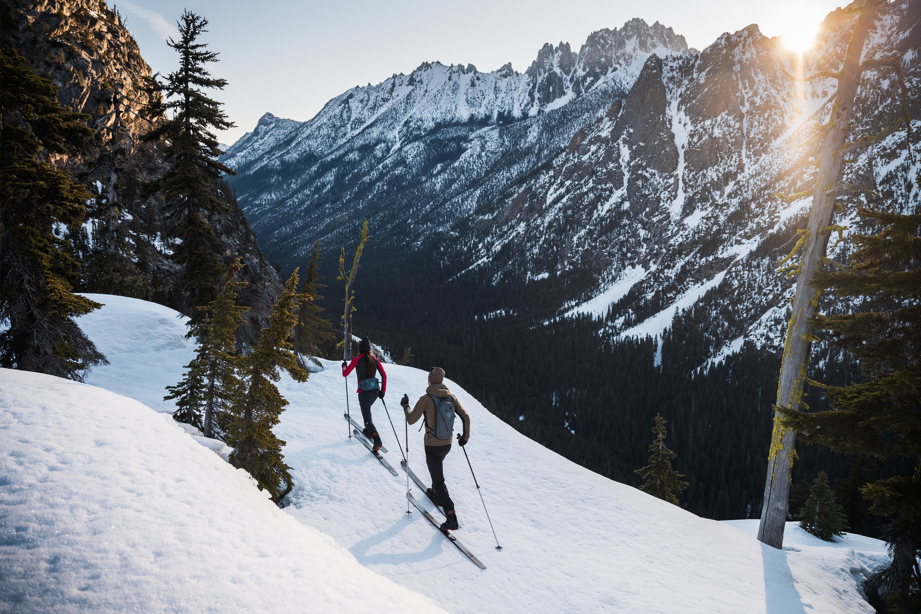 Comment bien débuter le ski de randonnée nordique ou le backcountry ? Comment bien débuter le ski de randonnée nordique ou le backcountry ?
